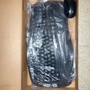 Logitech K350 Wireless Keyboard And Wireless Mouse